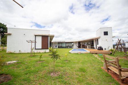 Casa de condomínio para alugar com 369m², 4 quartos e 2 vagasÁrea externa