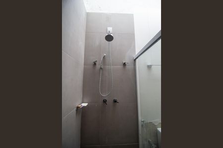 Casa de condomínio para alugar com 369m², 4 quartos e 2 vagasBanheiro da Suíte 3