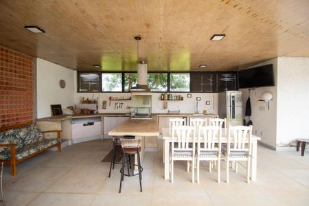 Casa de condomínio para alugar com 369m², 4 quartos e 2 vagasÁrea externa