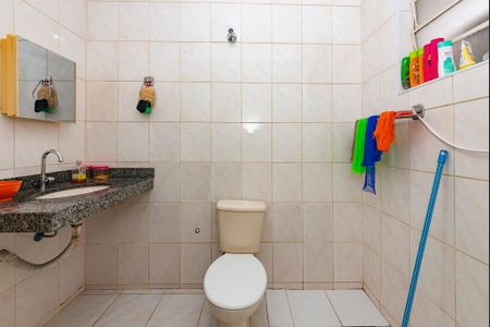 Apartamento à venda com 95m², 3 quartos e sem vagaBanheiro Social