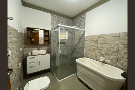 Casa de Condomínio para alugar com 3 quartos, 360m² em Piracangaguá, Taubaté