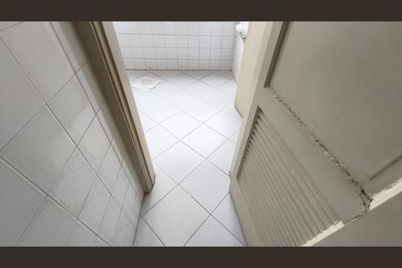 Apartamento à venda com 97m², 3 quartos e 1 vaga Apartamento à venda com 97m², 3 quartos e 1 vagaBanheiro de Serviço