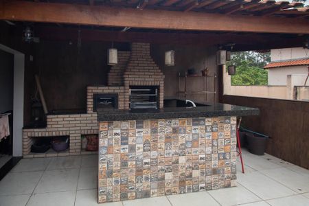 Casa de condomínio à venda com 229m², 3 quartos e 2 vagasChurrasqueira