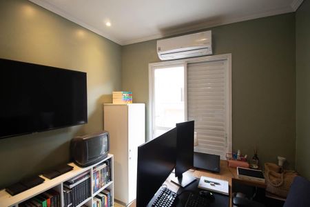 Casa de condomínio à venda com 229m², 3 quartos e 2 vagasQuarto 1