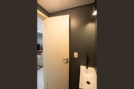 Casa de condomínio à venda com 229m², 3 quartos e 2 vagasLavabo