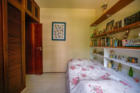 Apartamento à venda com 122m², 4 quartos e 2 vagas Apartamento à venda com 122m², 4 quartos e 2 vagasQuarto 2