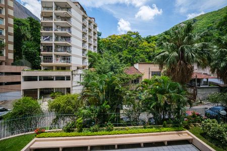 Apartamento à venda com 122m², 4 quartos e 2 vagas Apartamento à venda com 122m², 4 quartos e 2 vagasQuarto 4 Vista