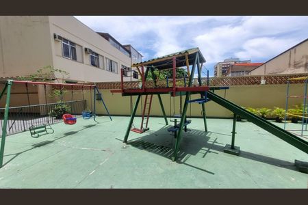 Apartamento à venda com 122m², 4 quartos e 2 vagas Apartamento à venda com 122m², 4 quartos e 2 vagasPlayground