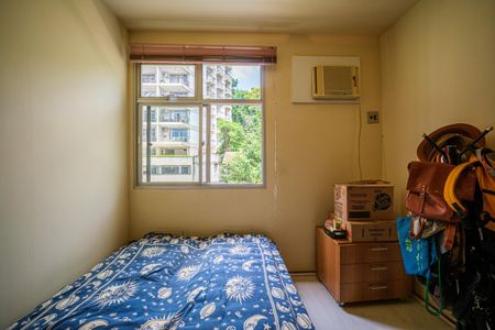 Apartamento à venda com 122m², 4 quartos e 2 vagas Apartamento à venda com 122m², 4 quartos e 2 vagasQuarto Suite