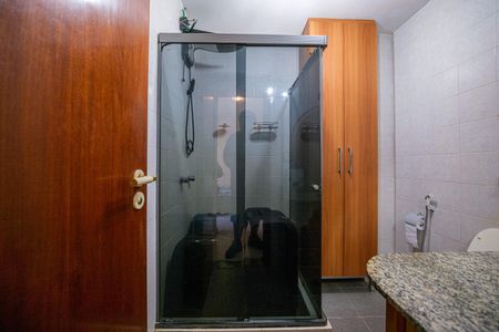 Apartamento à venda com 122m², 4 quartos e 2 vagas Apartamento à venda com 122m², 4 quartos e 2 vagasBanheiro Suite