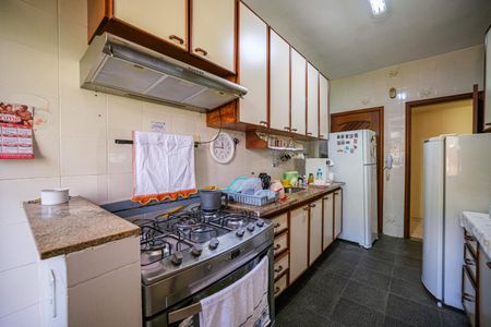 Apartamento à venda com 122m², 4 quartos e 2 vagas Apartamento à venda com 122m², 4 quartos e 2 vagasCozinha