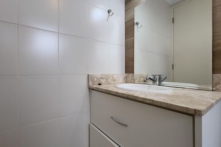 Apartamento à venda com 80m², 2 quartos e 1 vagaBanheiro da Suíte