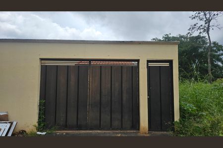 Casa para alugar com 3 quartos, 130m² em Condomínio Rio Branco, Goiânia