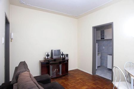 Sala de apartamento para alugar com 1 quarto, 46m² em Azenha, Porto Alegre
