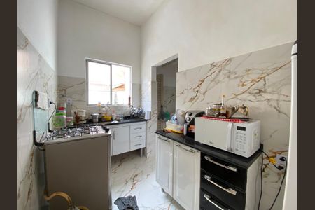 Casa à venda com 60m², 2 quartos e sem vaga