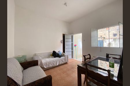 Casa à venda com 60m², 2 quartos e sem vaga