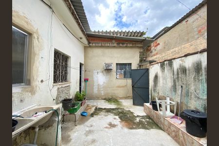 Casa à venda com 60m², 2 quartos e sem vaga