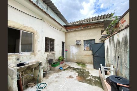 Casa à venda com 60m², 2 quartos e sem vaga