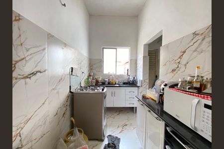 Casa à venda com 60m², 2 quartos e sem vaga