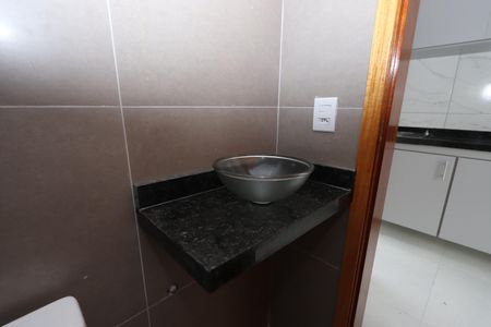 Banheiro de apartamento para alugar com 1 quarto, 30m² em Chácara Belenzinho, São Paulo
