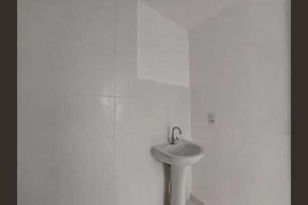 Apartamento à venda com 42m², 2 quartos e 1 vaga Apartamento à venda com 42m², 2 quartos e 1 vagaBanheiro