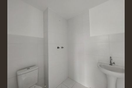 Apartamento à venda com 42m², 2 quartos e 1 vaga Apartamento à venda com 42m², 2 quartos e 1 vagaBanheiro