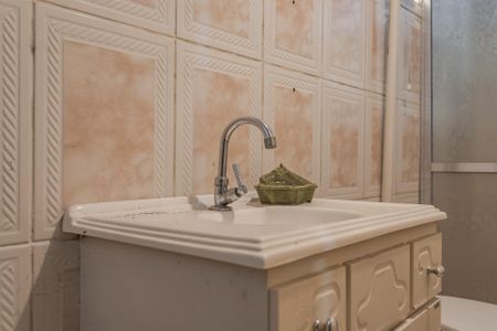 Casa para alugar com 80m², 2 quartos e 2 vagasBanheiro