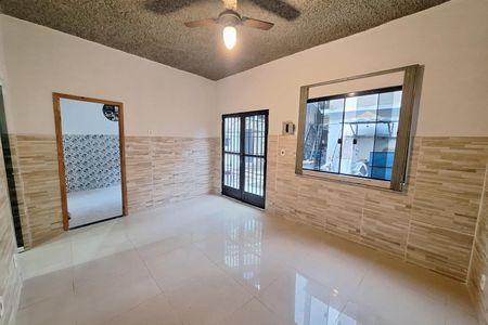 Sala de casa para alugar com 4 quartos, 80m² em Vila São Luis, Duque de Caxias