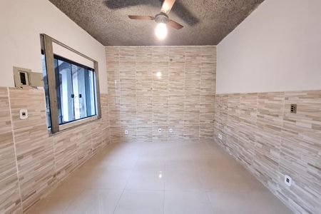 Sala de casa para alugar com 4 quartos, 80m² em Vila São Luis, Duque de Caxias