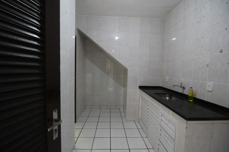 Casa de condomínio para alugar com 57m², 2 quartos e 2 vagasCozinha