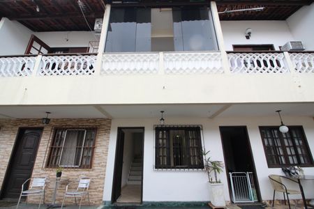 Casa de condomínio para alugar com 57m², 2 quartos e 2 vagasFachada