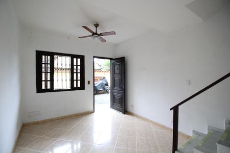 Sala de casa de condomínio à venda com 2 quartos, 57m² em Taquara, Rio de Janeiro