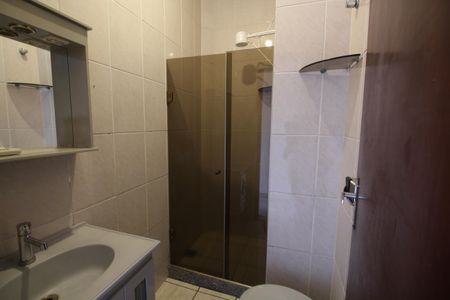 Casa de condomínio para alugar com 57m², 2 quartos e 2 vagasBanheiro Social