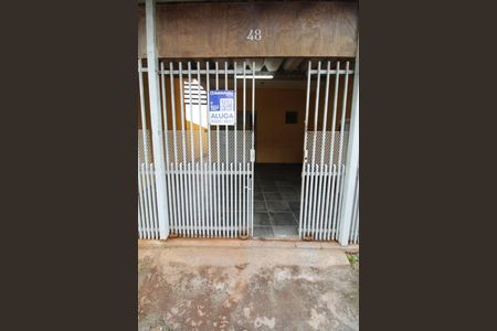 Casa para alugar com 100m², 2 quartos e 1 vagaPlaquinha