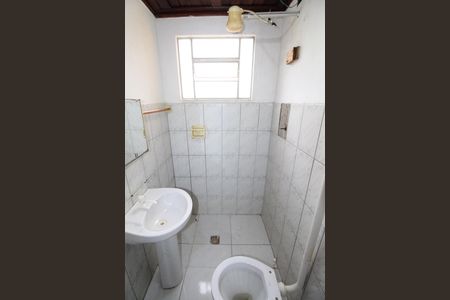 Casa para alugar com 100m², 2 quartos e 1 vagaBanheiro da Suíte