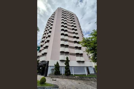 Studio para alugar com 40m², 1 quarto e 1 vaga Studio para alugar com 40m², 1 quarto e 1 vagaFachada e portaria