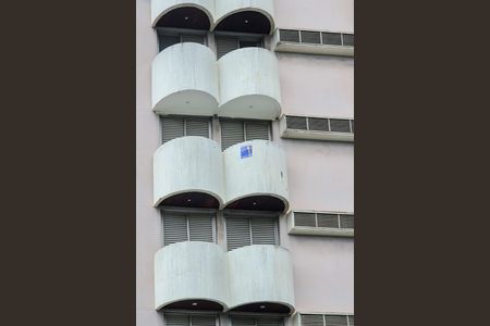 Studio para alugar com 40m², 1 quarto e 1 vaga Studio para alugar com 40m², 1 quarto e 1 vaga adesivo SNOQ-959