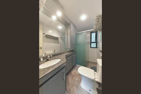 Apartamento para alugar com 133m², 3 quartos e 3 vagas Apartamento para alugar com 133m², 3 quartos e 3 vagasBanheiro Social