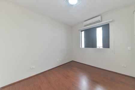 Apartamento para alugar com 133m², 3 quartos e 3 vagas Apartamento para alugar com 133m², 3 quartos e 3 vagasSala