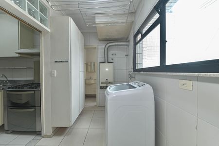 Apartamento para alugar com 133m², 3 quartos e 3 vagas Apartamento para alugar com 133m², 3 quartos e 3 vagasÁrea de Serviço