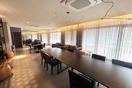 Apartamento para alugar com 68m², 1 quarto e 1 vagasalao de festa