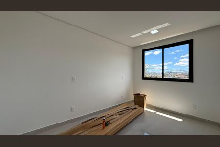 Apartamento à venda com 3 quartos, 93m² em Palmeiras, Belo Horizonte