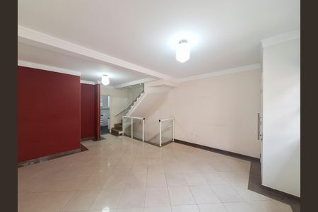 Casa de condomínio à venda com 250m², 3 quartos e 3 vagasSala