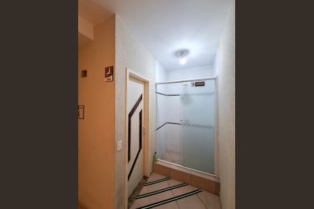 Casa de condomínio à venda com 250m², 3 quartos e 3 vagasSauna