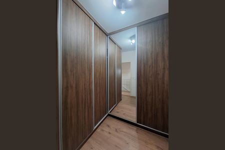 Casa de condomínio à venda com 250m², 3 quartos e 3 vagasQuarto 2