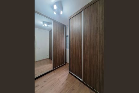 Casa de condomínio à venda com 250m², 3 quartos e 3 vagasQuarto 2