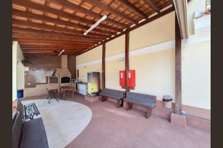 Casa de condomínio à venda com 250m², 3 quartos e 3 vagasÁrea comum - Churrasqueira