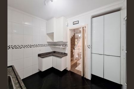 Casa de condomínio à venda com 250m², 3 quartos e 3 vagasCozinha