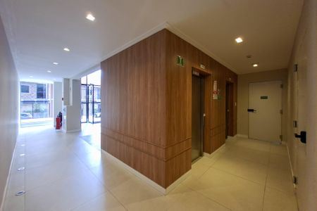 Apartamento para alugar com 67m², 2 quartos e 2 vagas Apartamento para alugar com 67m², 2 quartos e 2 vagasHall de entrada