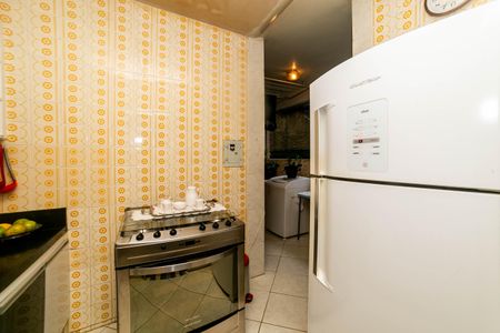 Apartamento à venda com 86m², 2 quartos e 1 vaga Apartamento à venda com 86m², 2 quartos e 1 vagaCozinha